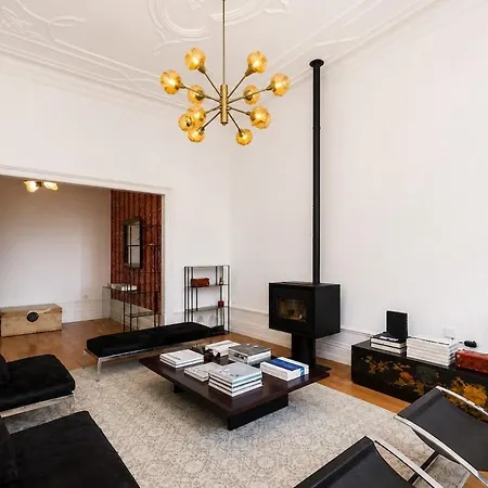 In With Private Garden Villa