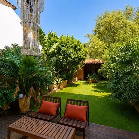 Villa In With Private Garden