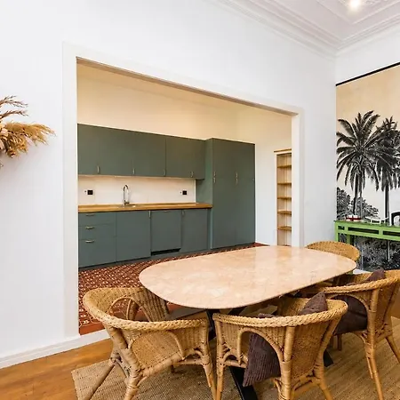 In With Private Garden Villa Oporto