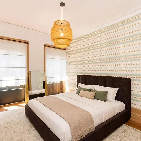 In With Private Garden Villa Oporto